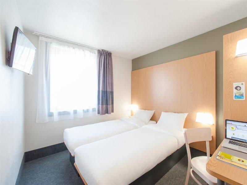 B&B Hotel La Rochelle Beaulieu Puilboreau Buitenkant foto