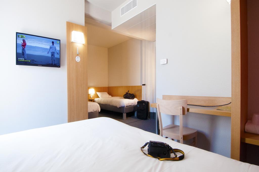 B&B Hotel La Rochelle Beaulieu Puilboreau Kamer foto