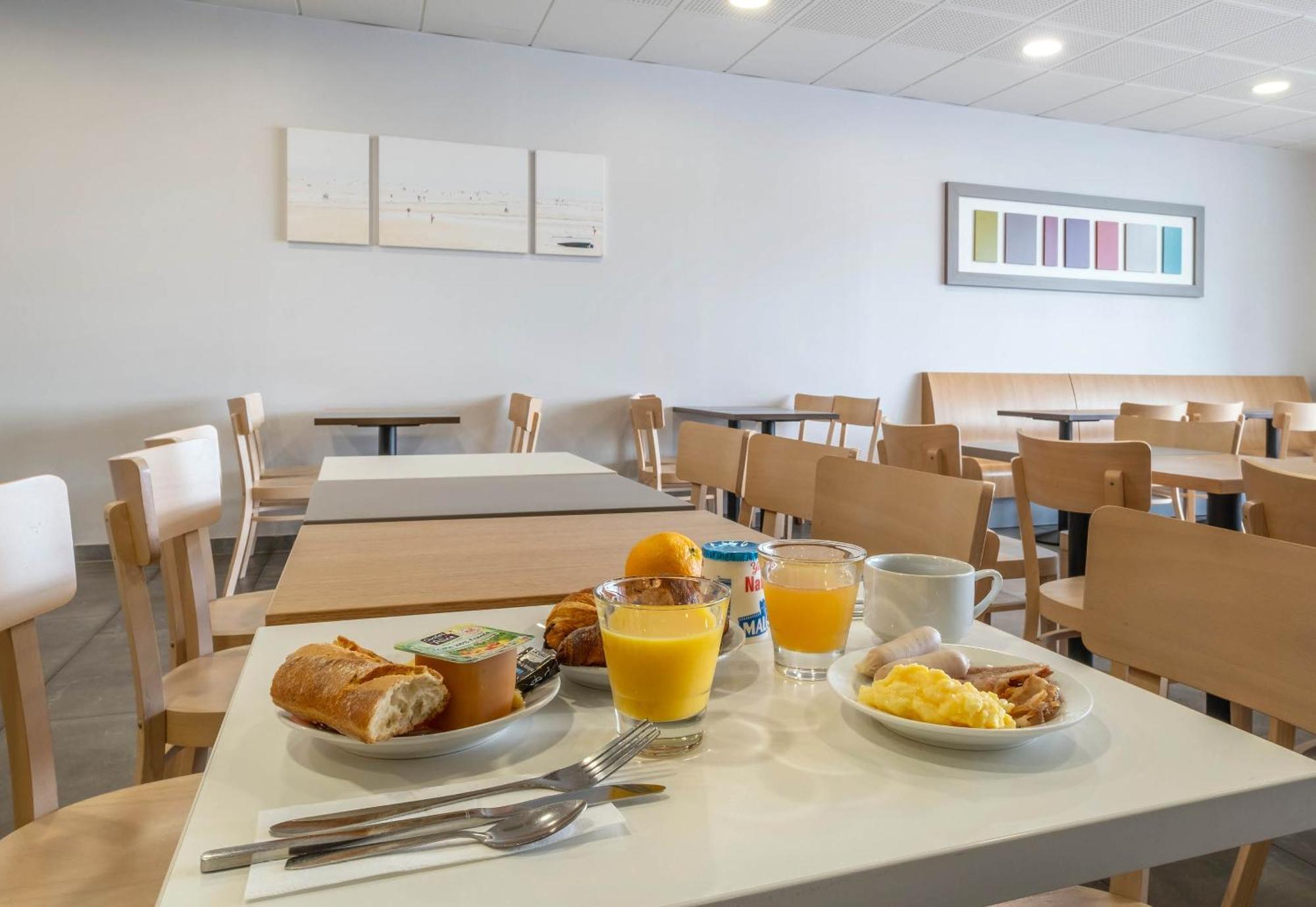 B&B Hotel La Rochelle Beaulieu Puilboreau Buitenkant foto