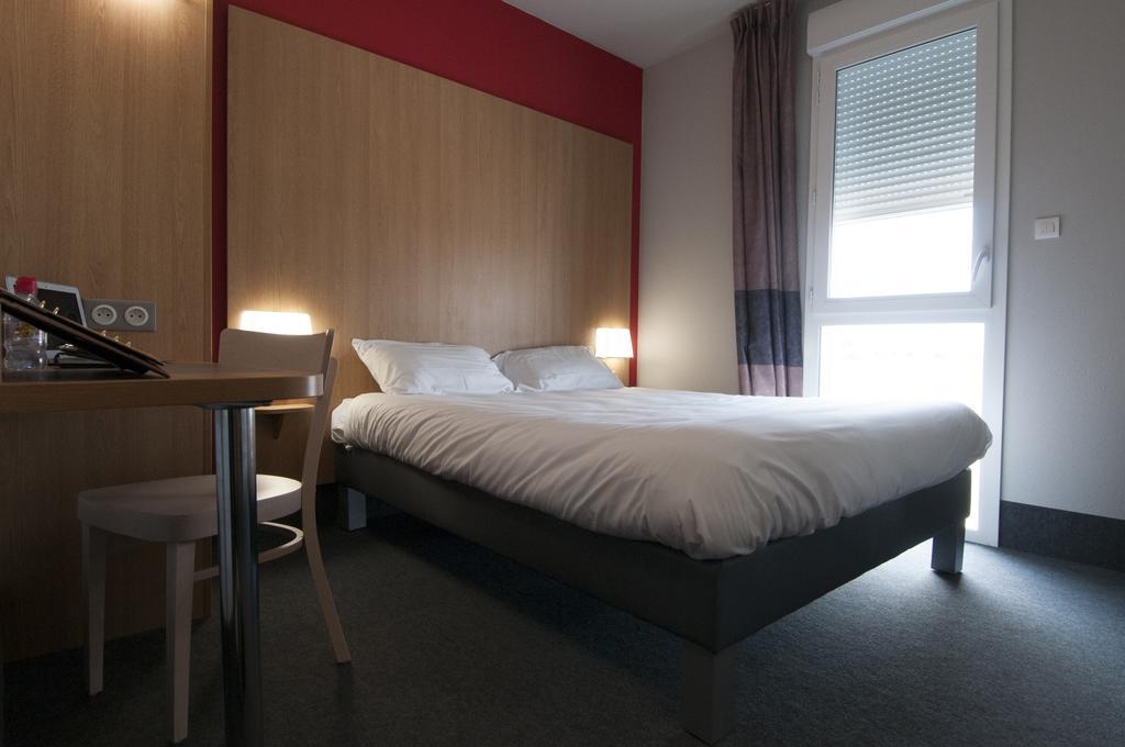 B&B Hotel La Rochelle Beaulieu Puilboreau Buitenkant foto